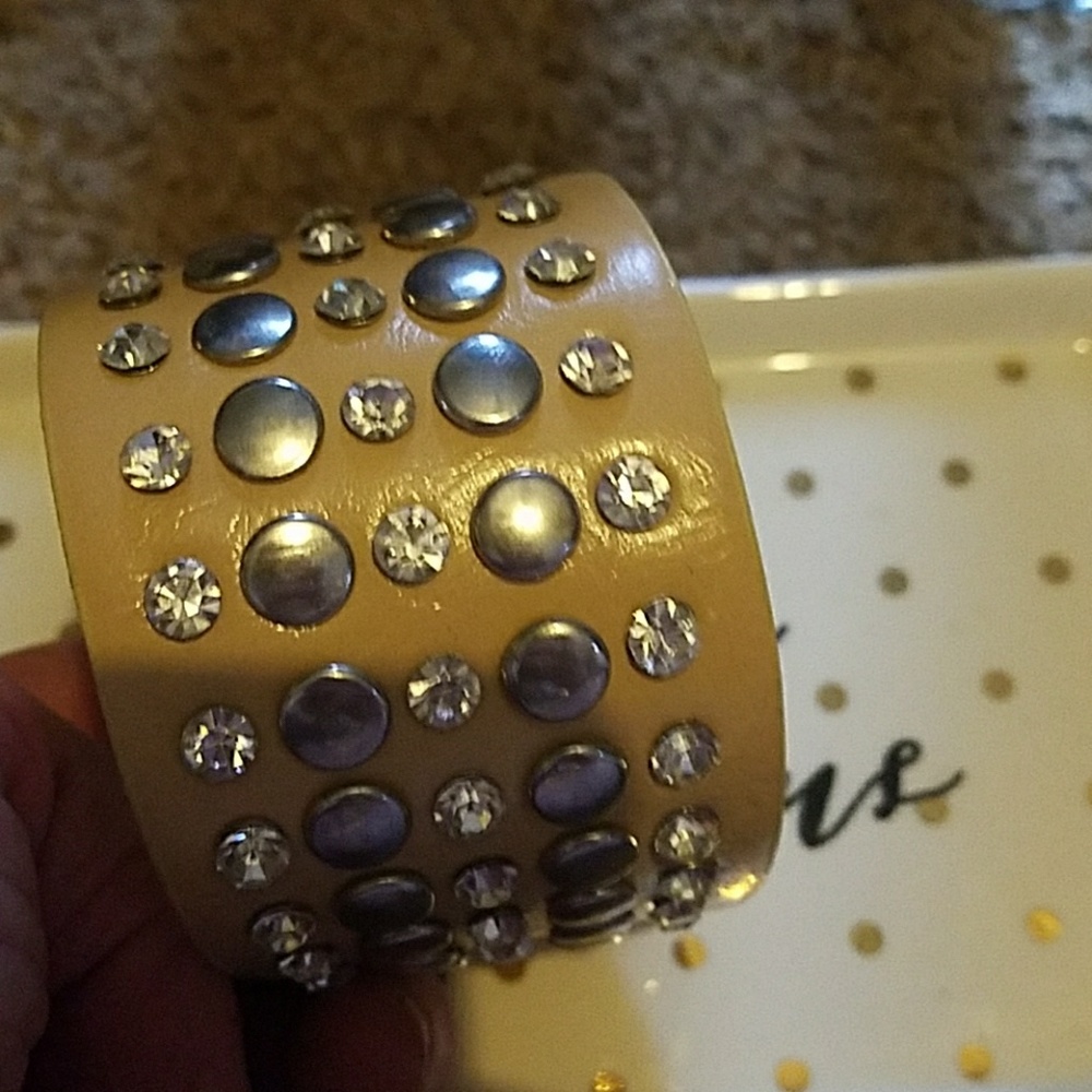 Sparkle cuff